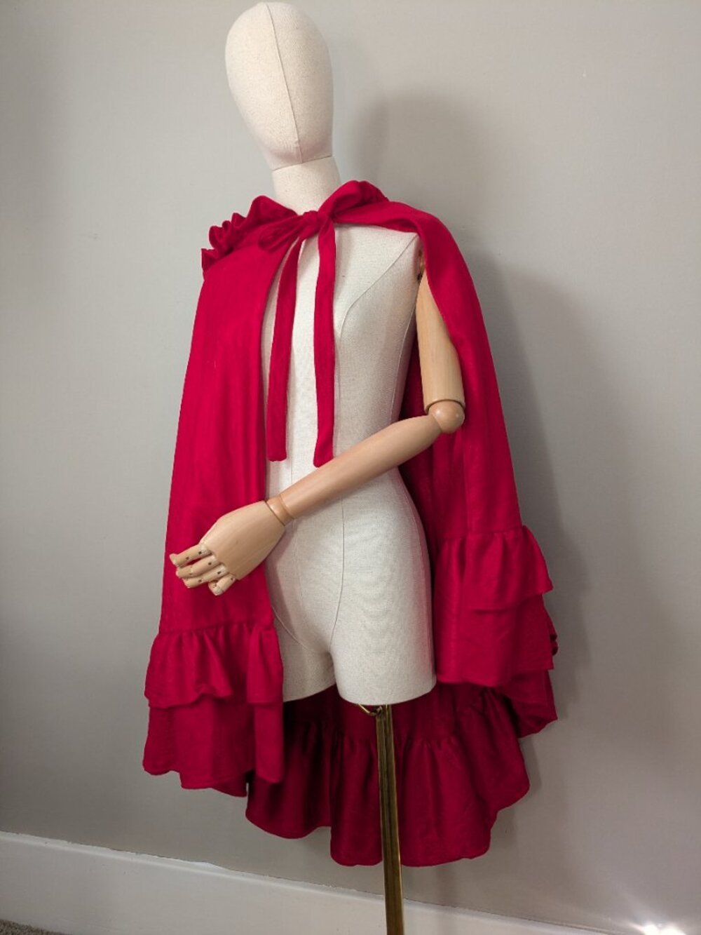Red Riding Hood Cloak Handmade - Picture 4 of 10